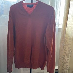 i am selling a V neck sweater, the brand is Brooks Brothers. Stretch, size: L